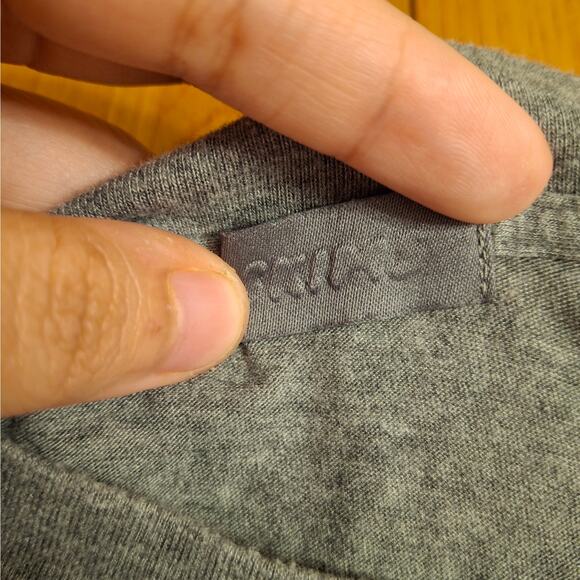 Skims Light Grey Soft Tee Shirt Size 2x - Picture 2 of 5